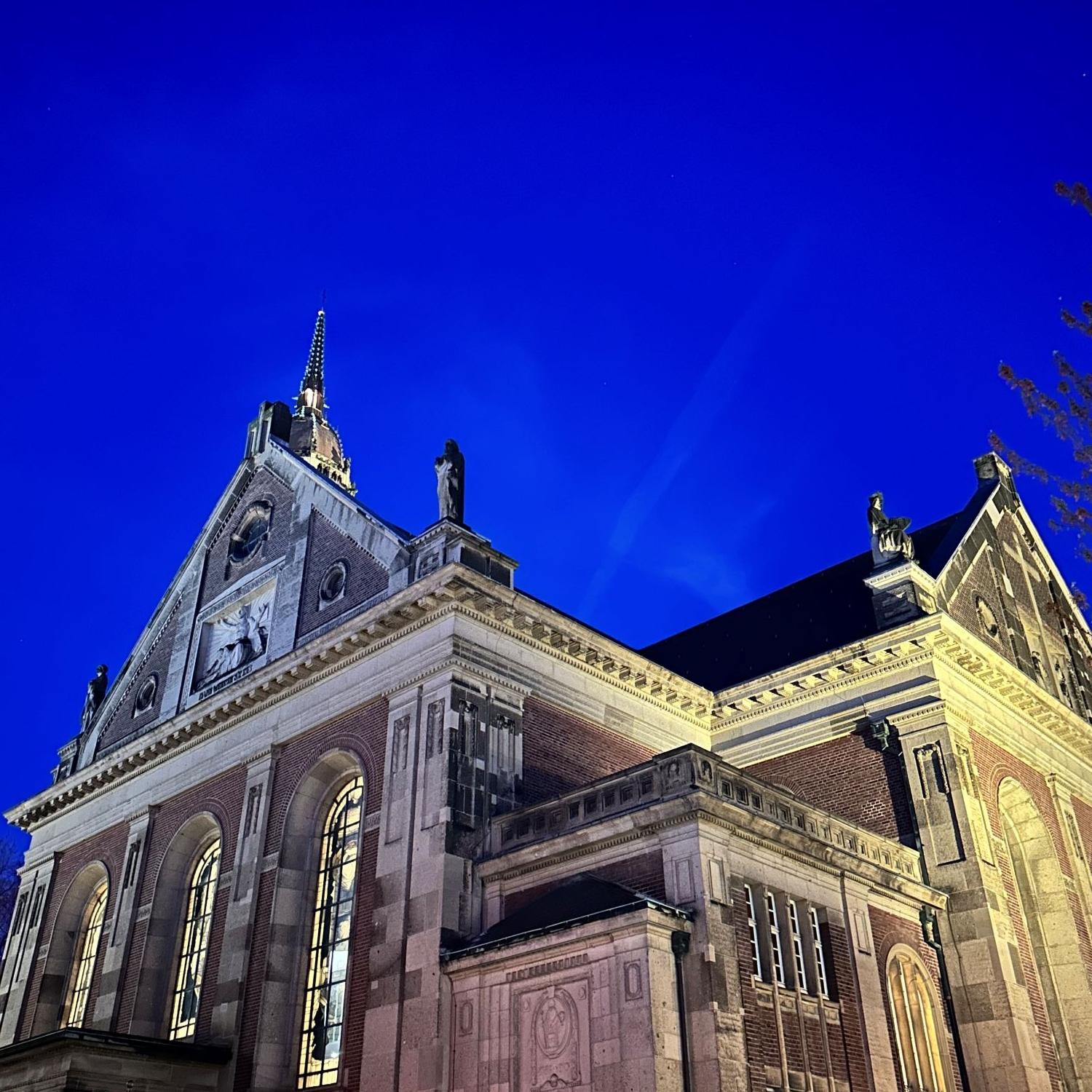 Auch die Kirche St. Dionysius ist bei der 10. Krefelder Nacht der offenen Kirchen dabei.