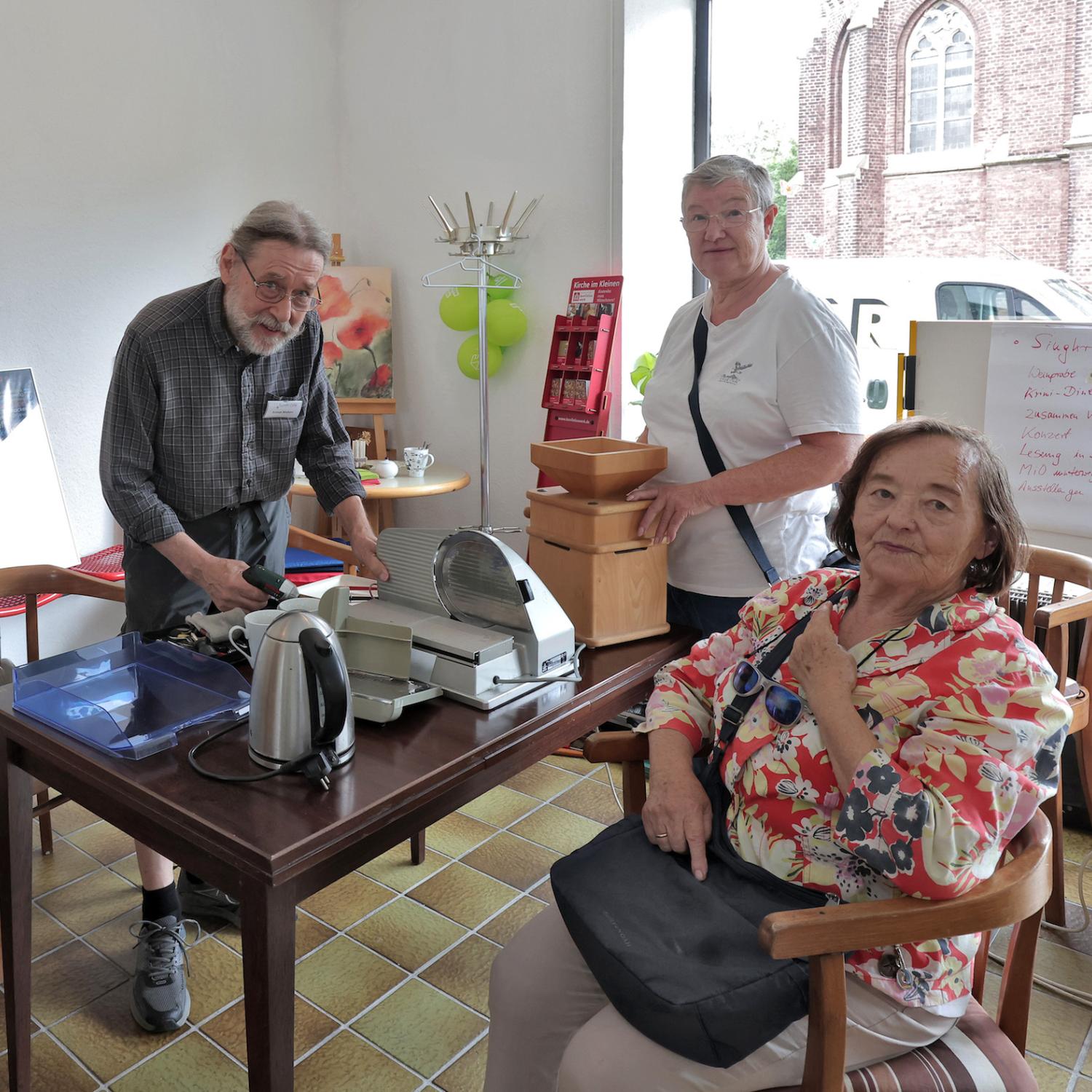 Anton Rinken, Ursula Zanders und Hedwig Knobel (v. l.)