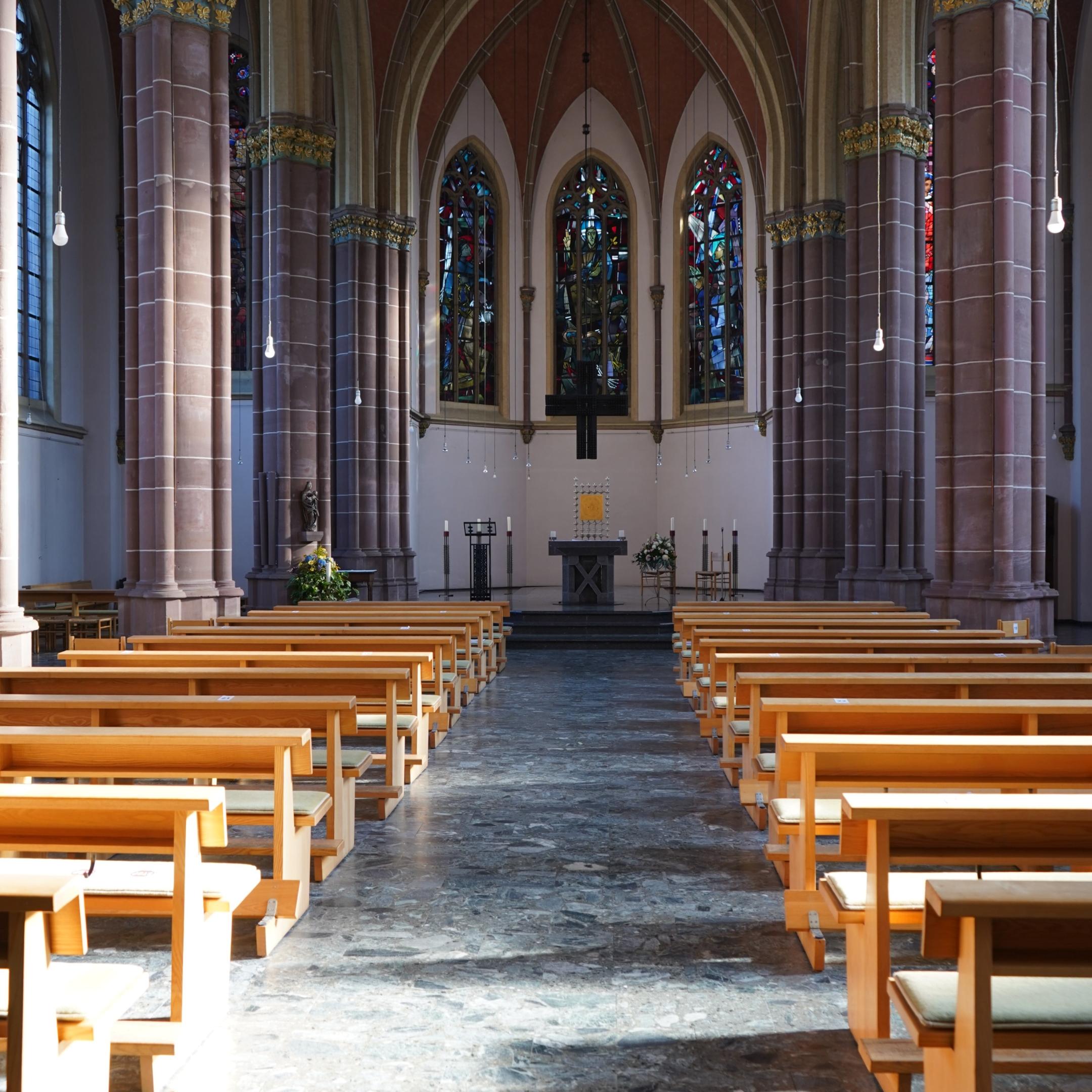 Kirche-Schutzengel-Innenansicht