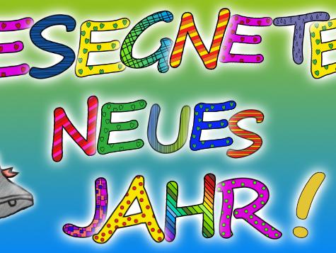 Gezeichnete farbig gestaltete Buchstaben zeigen: 'Gesegnetes neues Jahr!', daneben links zwei Glocken und rechts drei Kerzen