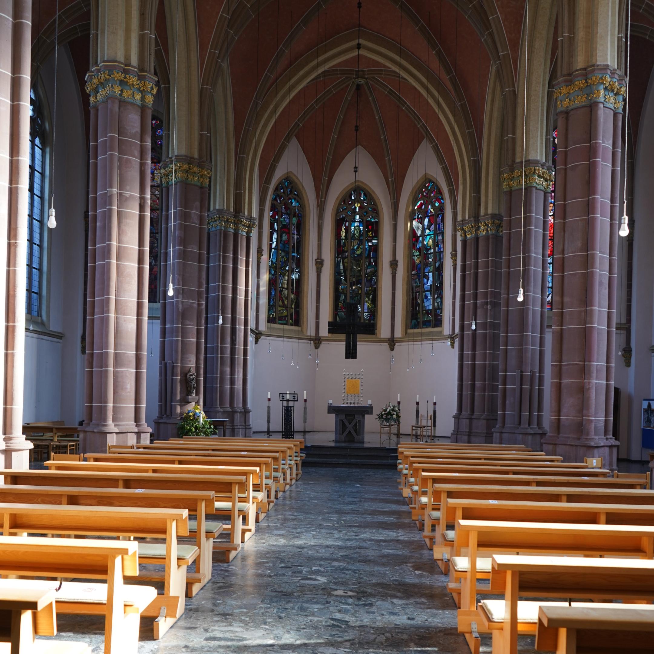 Blick von hinten in die Schutzengelkirche